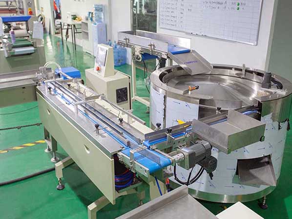 Tray Packaging Machine