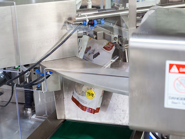 rotary pouch filling machine