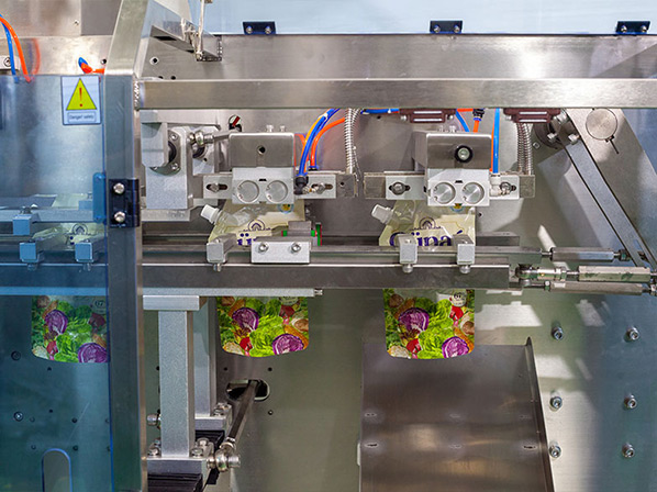 zipper pouch packaging machine