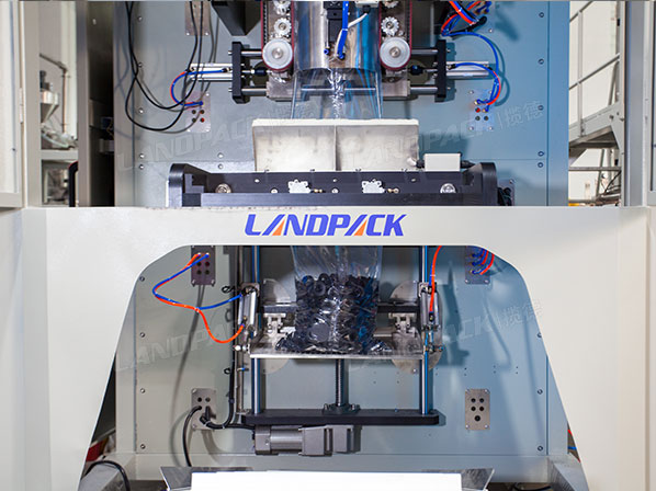 fastener packaging machine manufacturer