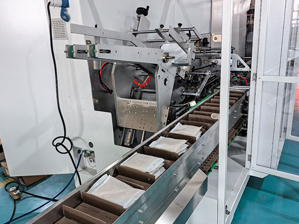 cartoning packaging machine