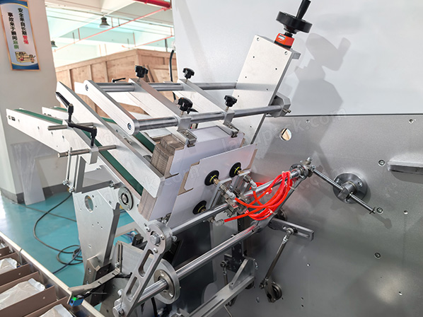 cartoner packaging machine