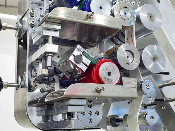 cutlery packaging machine