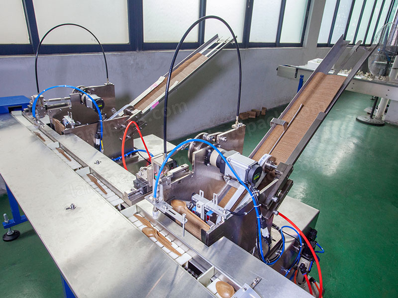 cutlery packaging machine