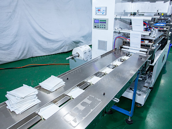 4 side seal pouch machine