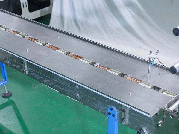 4 side seal pouch machine