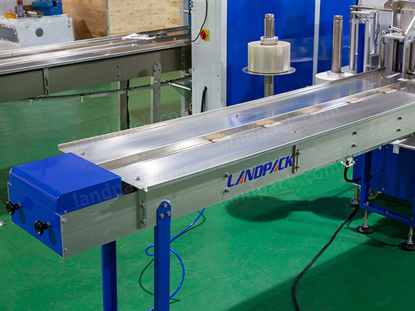 4 side seal pouch machine