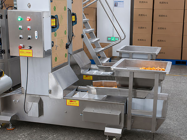 chips packaging machine