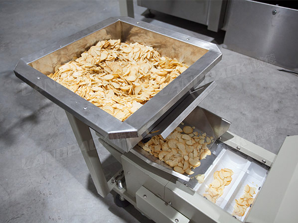 chips packaging machine