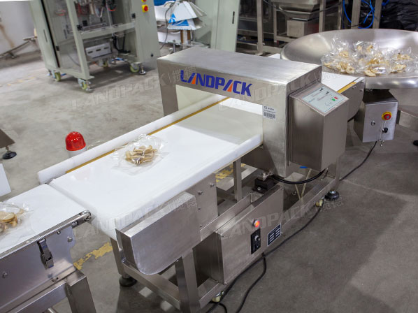 chips packaging machine