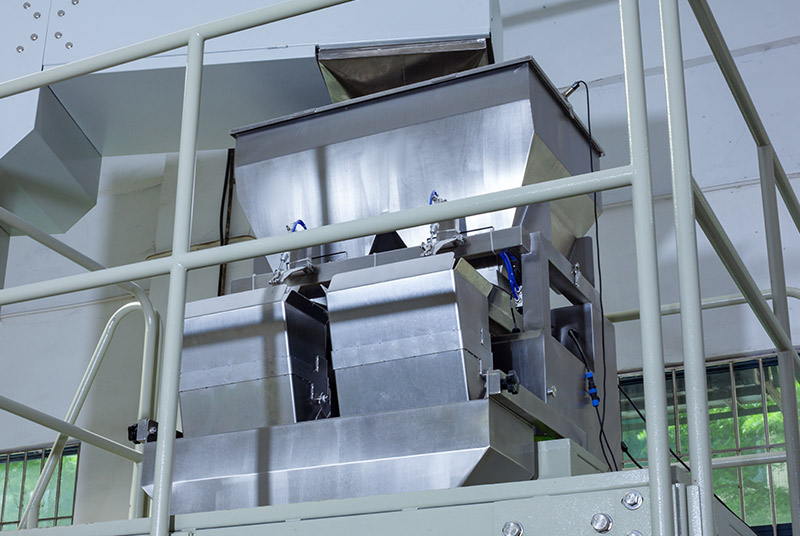 nuts packing machine price