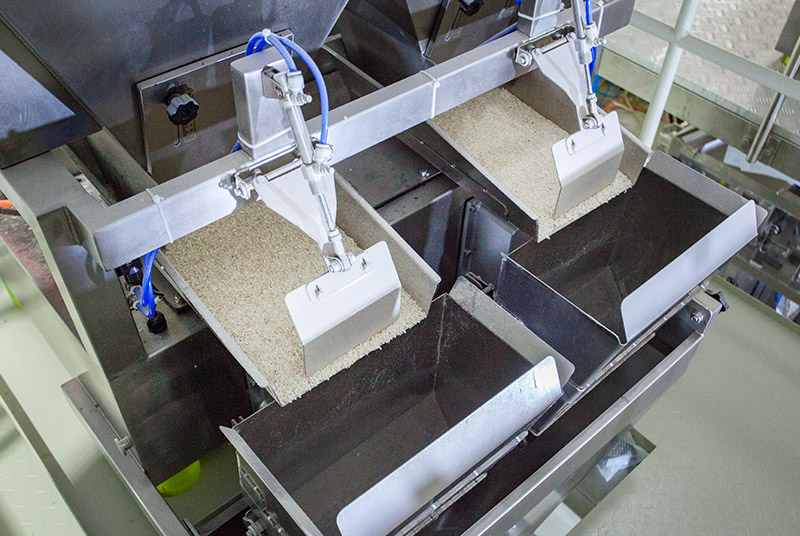 almond packing machine