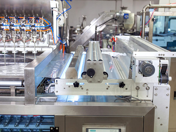 liquid stick pack packaging machine