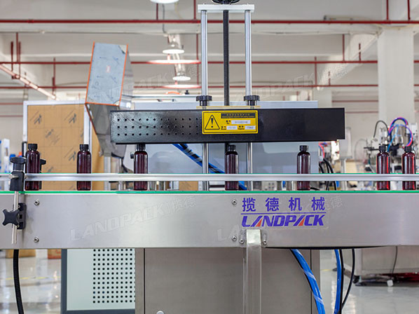 china liquid detergent filling machine