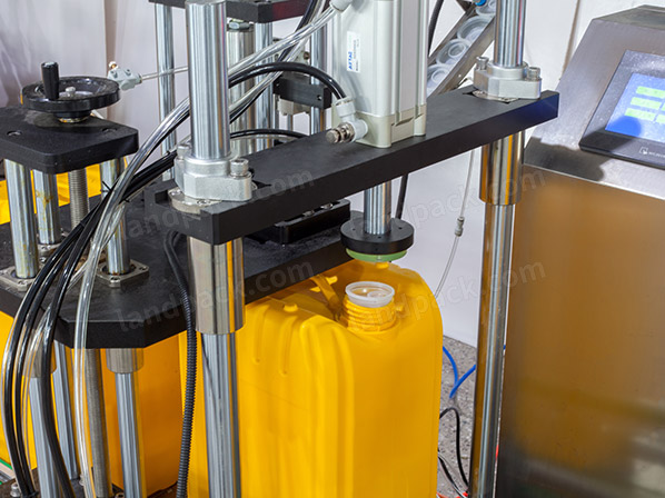 pesticides filling machine