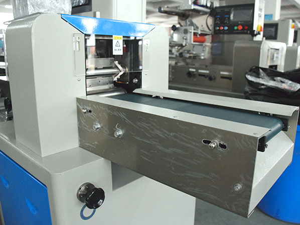 mask packing machine