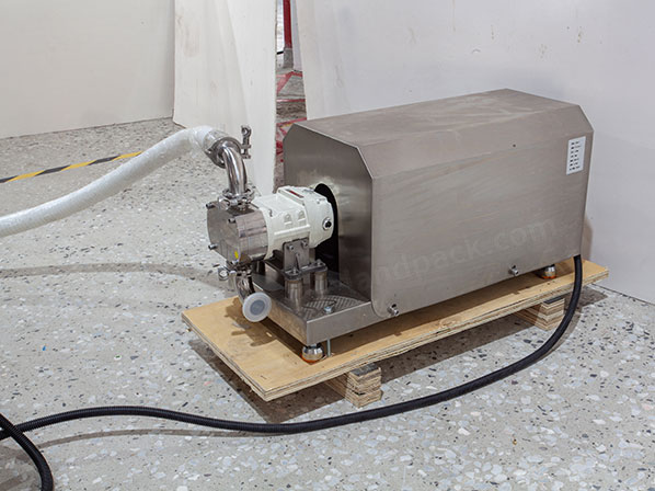 liquid sachet filling machine
