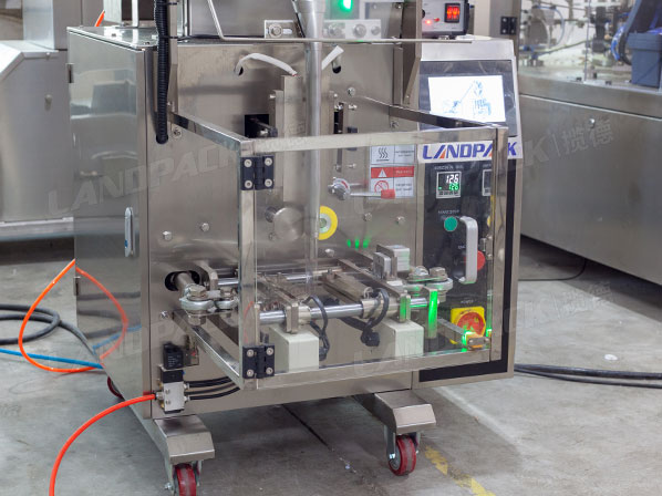 pharmacy packaging machine