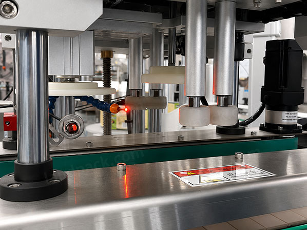 filling capping and labeling machine