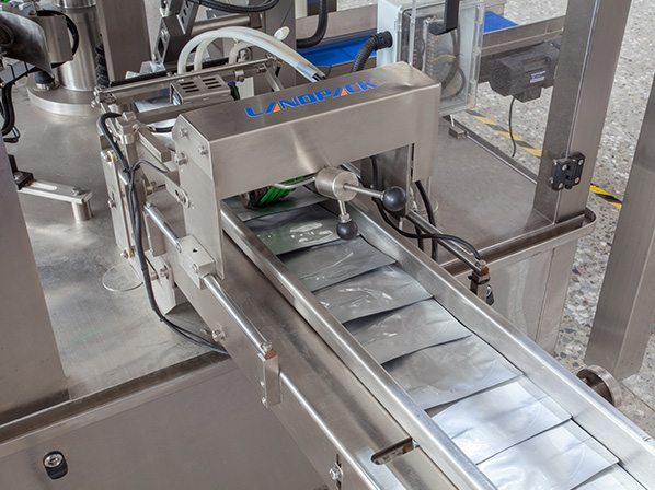 spout pouch filling machine price