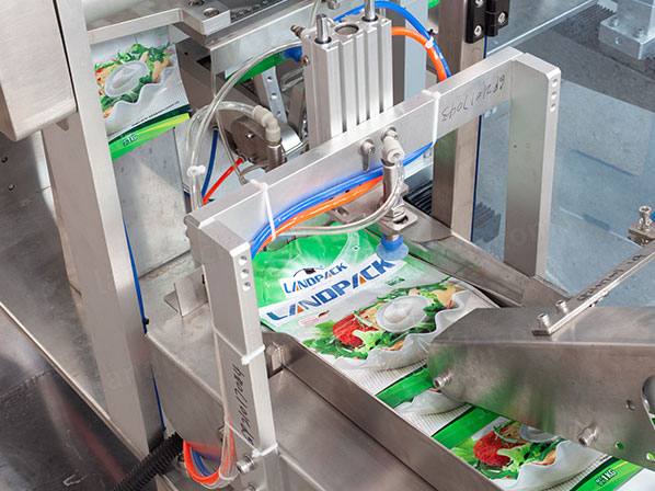 spout pouch filling machine price