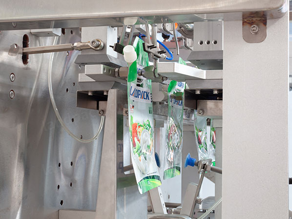 spout pouch filling machine manufacturers